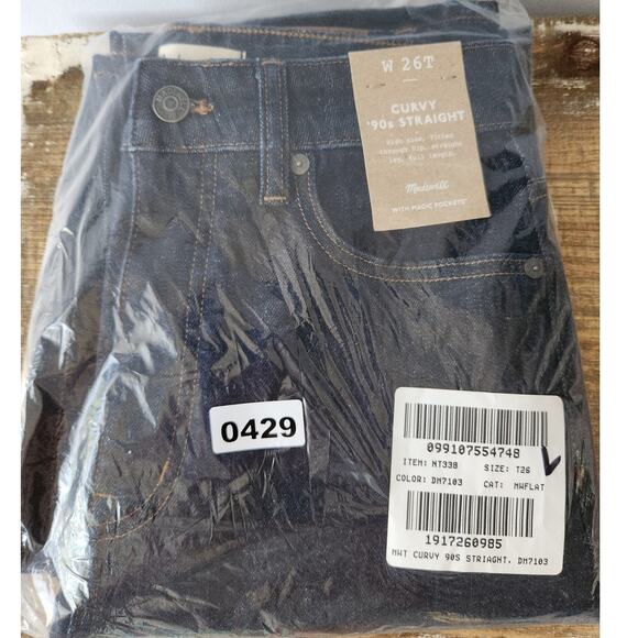 NWT Madewell The Tall Curvy '90s Straight Jean Black 26 T - Picture 11 of 11